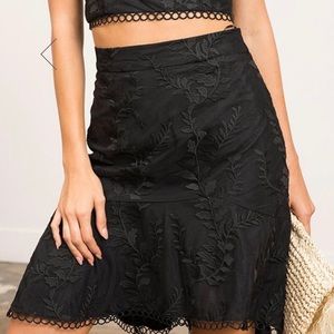 LUCY PARIS - black embroidered high/low skirt